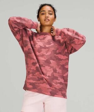 Lululemon Perfectly Oversized Crew
Heritage 365 Camo Brier Rose Multi Size 12